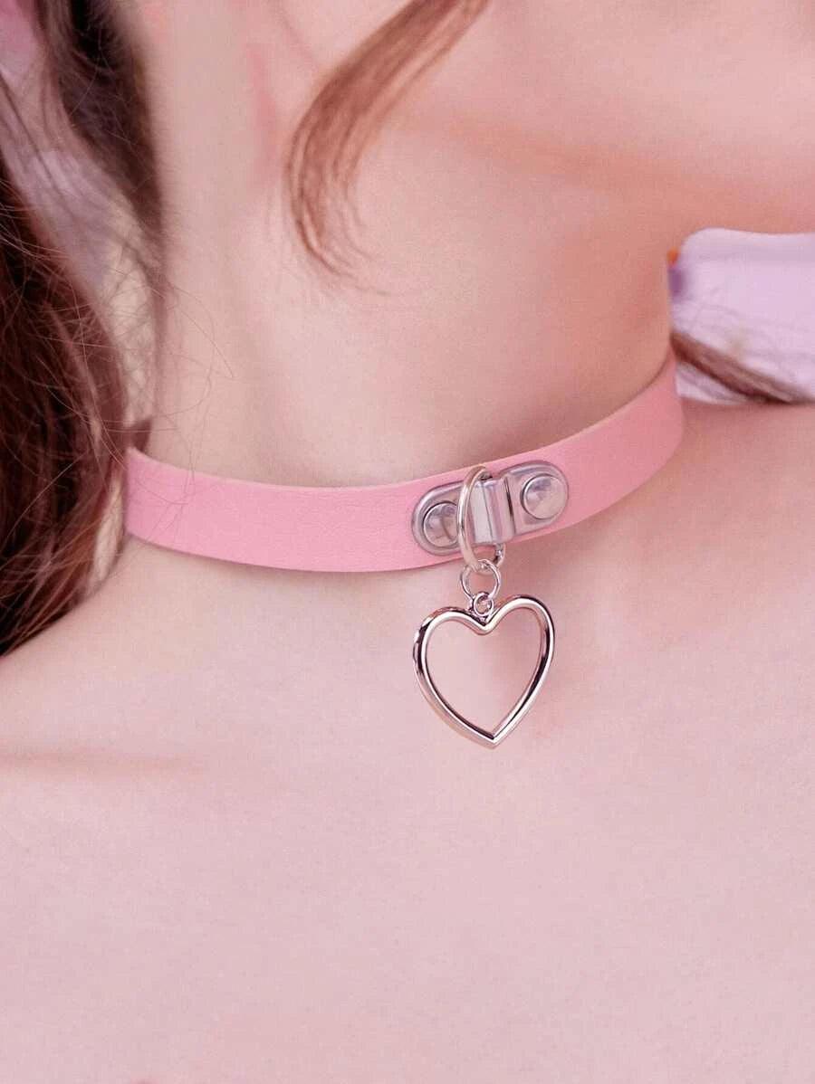 Shein ROMWE 3 pièces Ras-du-cou à détail cœur