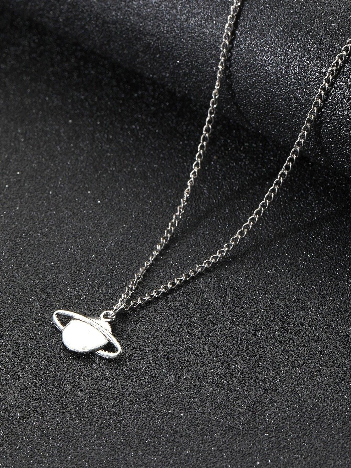 Shein À La Mode Et Populaire Homme À Breloque Planète Collier En Alliage Pour Bijou Cadeau Et Pour A Élégant Look - GlamShopTN