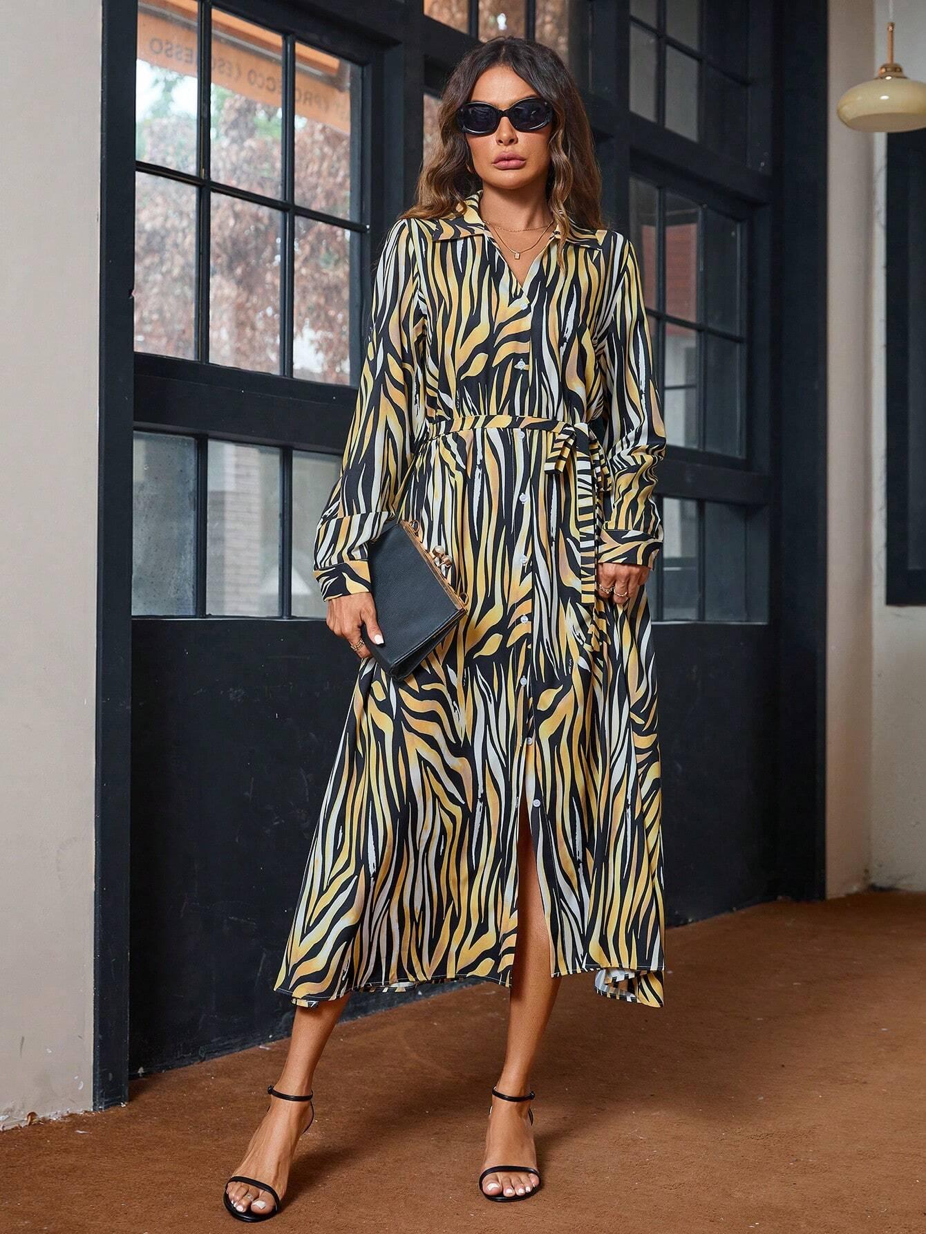 Shein Robe À Manches Longues, Ceinturée, À Blocs De Couleurs Et Imprimé Aléatoire Pour Femmes - GlamShopTN
