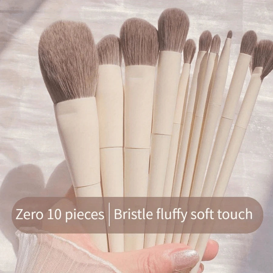 Ensemble de 10 pinceaux de maquillage essentiels pour une beauté impeccable - GlamShopTN