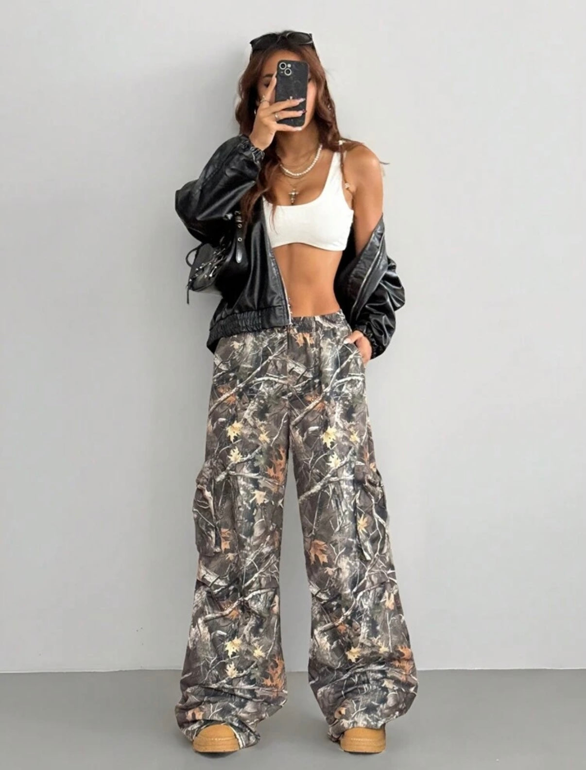 Shein Coolane Women's Spring/ Summer Y2K Cargo Basic Camo
Flare Pants