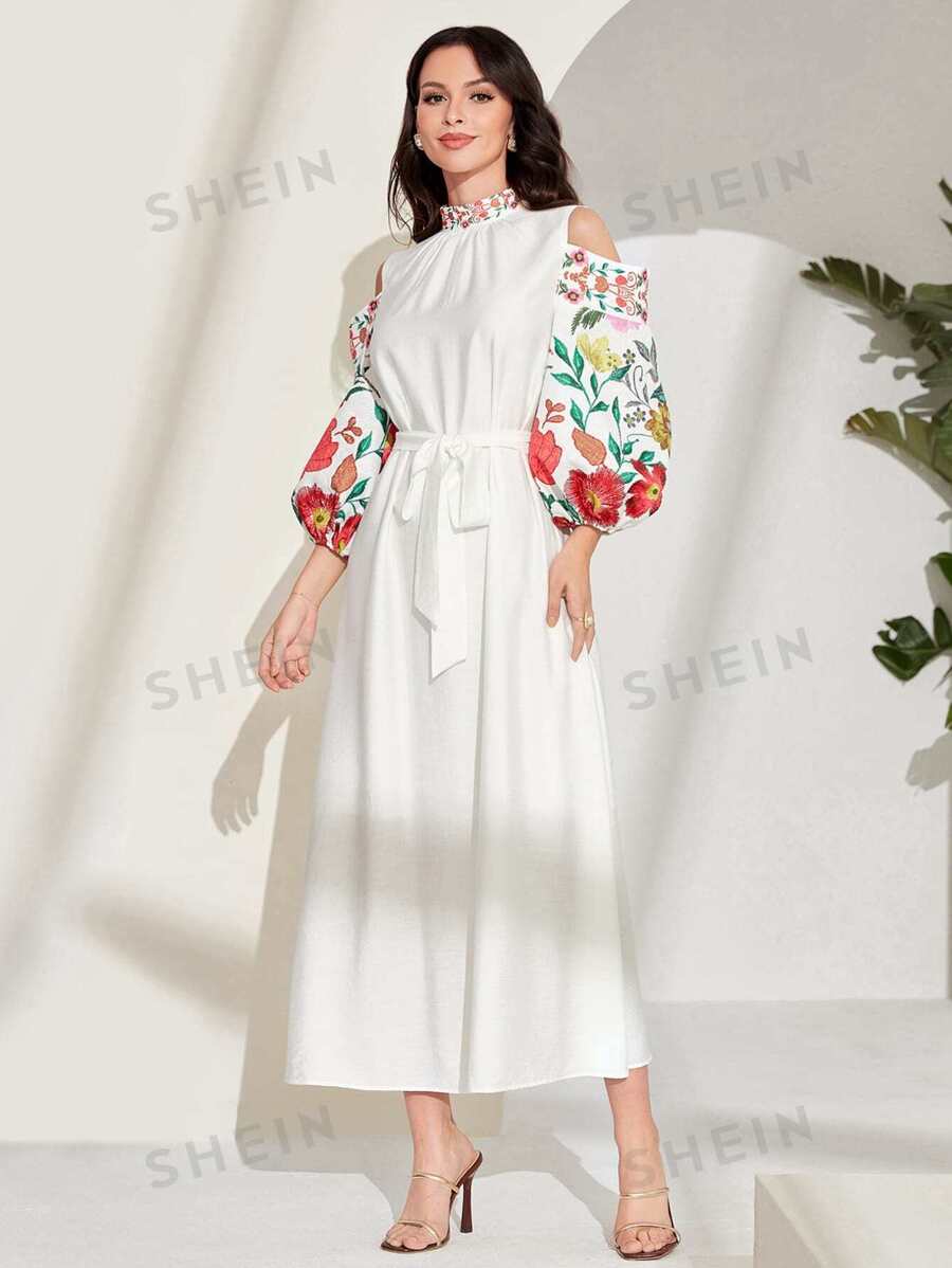 SHEIN Mulvari Robe ceinturée à imprimé floral à épaules dénudées - GlamShopTN