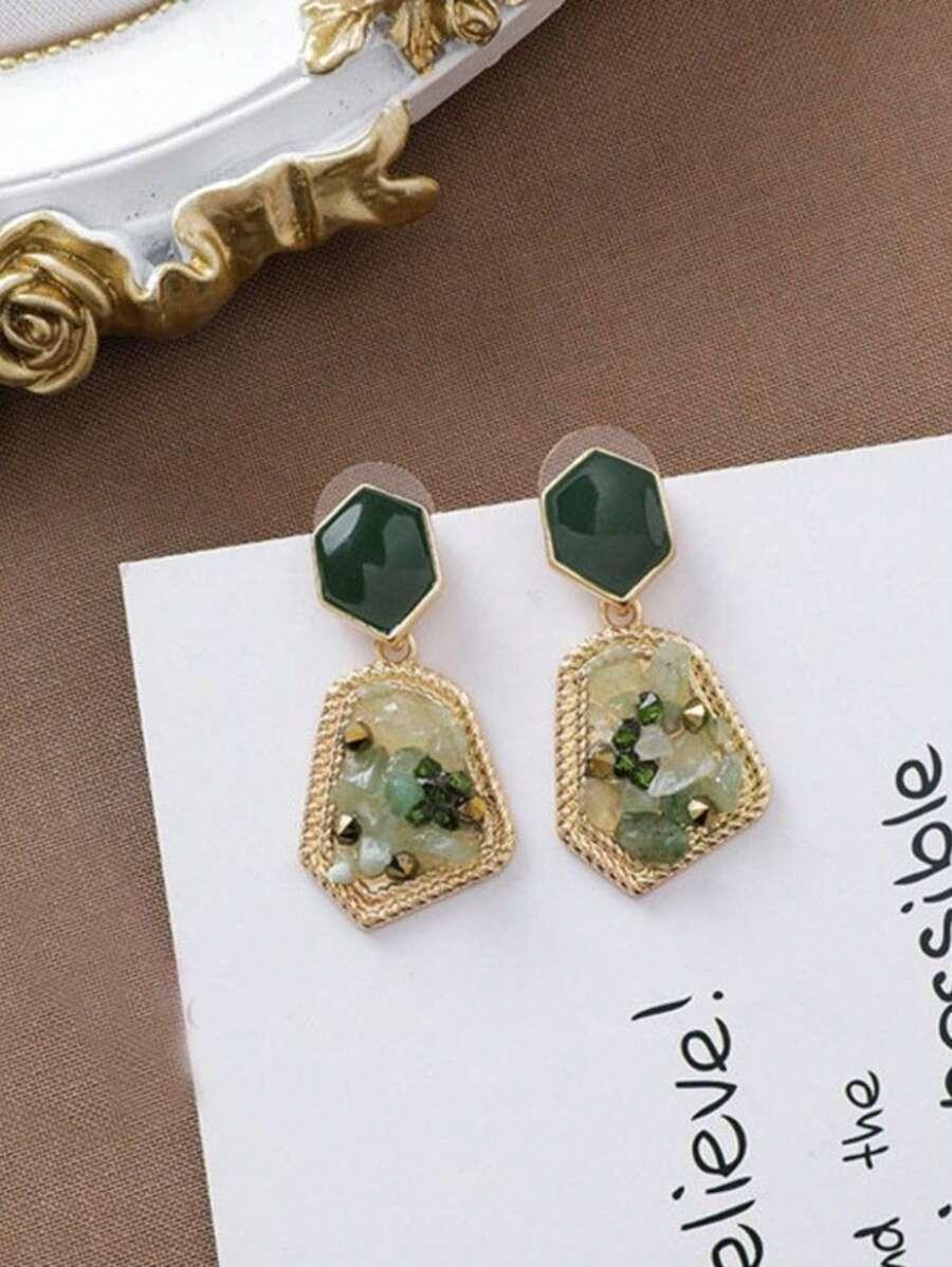 Shein 2 paires/set Ensemble pendants d'oreilles émeraude vintage en pierre naturelle verte et blanche de style français - GlamShopTN