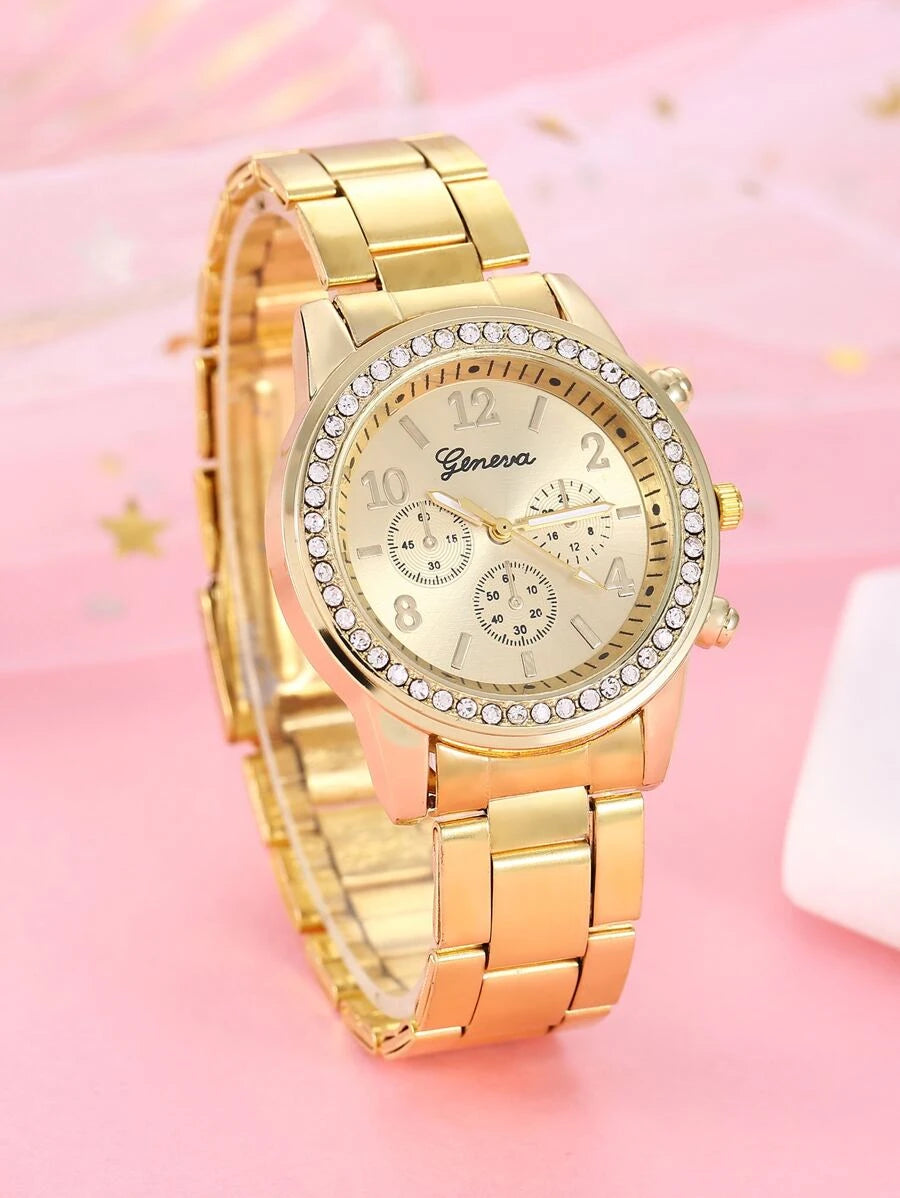 Shein  Montre à quartz à trois cadrans numériques mode femme avec bracelet en acier, montre femme à offrir à des amis comme cadeau pour les étudiants retournant à l'école