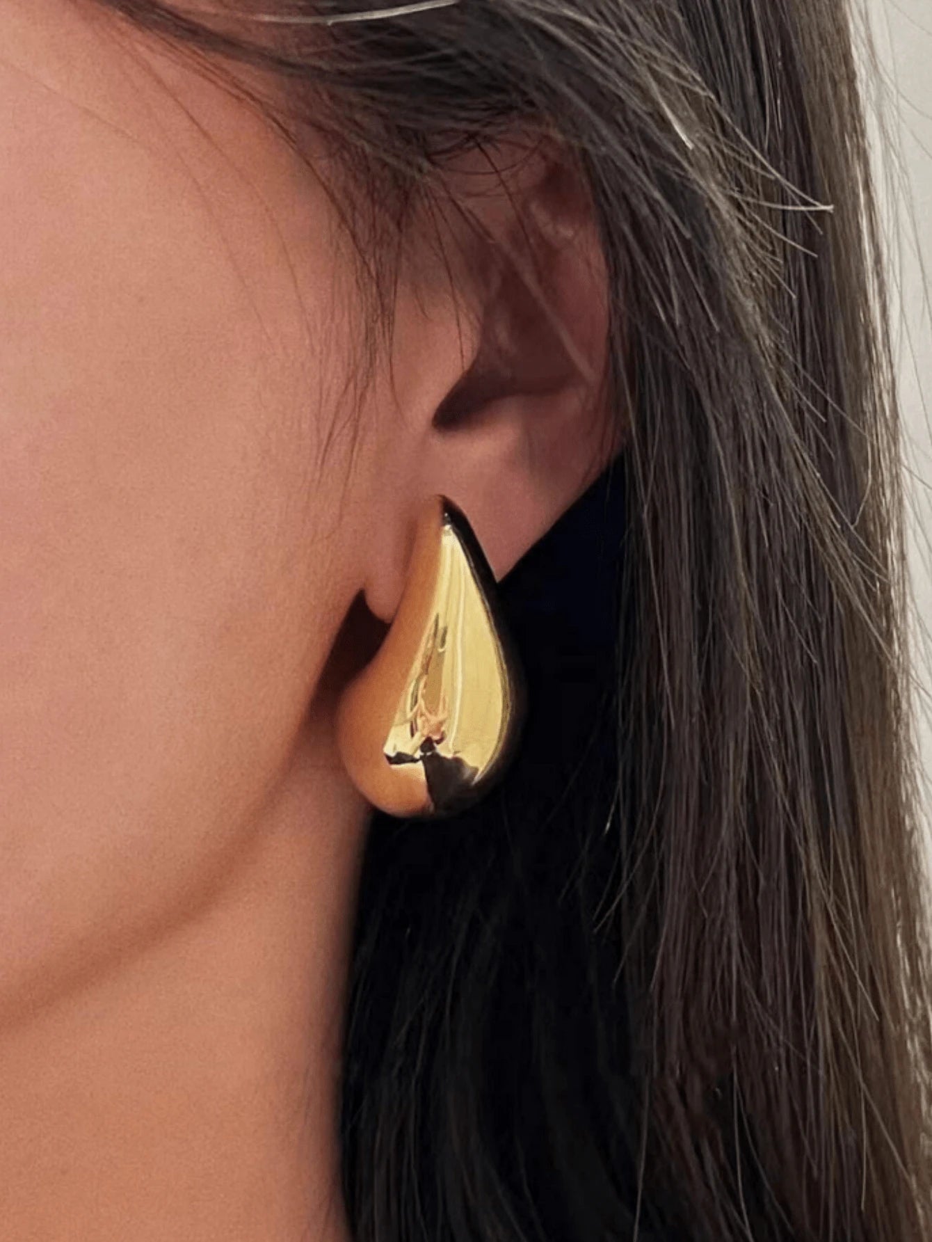Shein 1 Ensemble De Bijoux En Or Comprenant Des Boucles D'oreilles Géométriques De Taille Moyenne Et Petite Pour Femmes - GlamShopTN