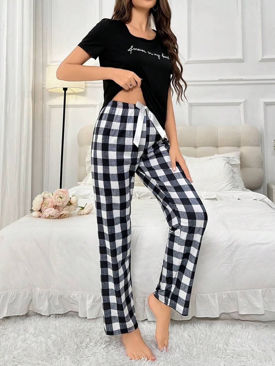 T-shirt À Imprimé De Lettres Et Ensemble De Pyjama De Pantalon À Carreaux