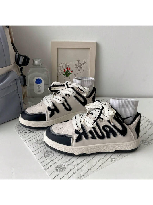 Shein Chaussures De Sport En Toile Pour Femmes De Style Allemand À La Mode, Adaptées À Un Usage Quotidien - GlamShopTN
