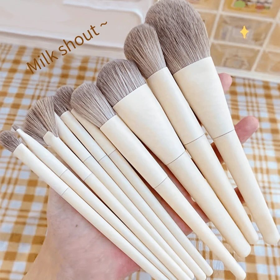 Shein Ensemble de 10 pinceaux de maquillage essentiels pour une beauté impeccable