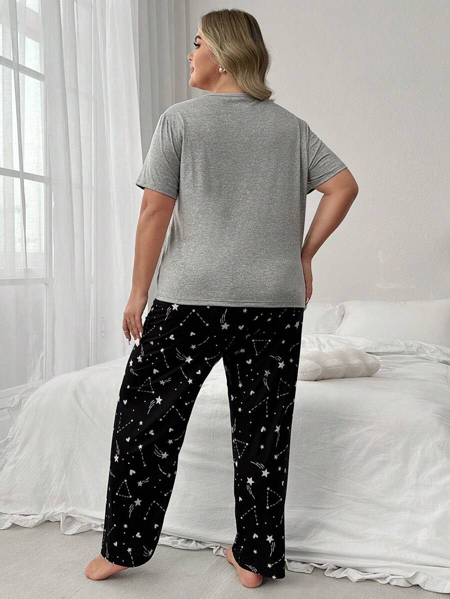 Grande taille pour femmes Ensemble composé d'un haut à manches courtes et col rond imprimé de cœurs et de lettres et d'un pantalon imprimé d'un ciel étoilé comme pyjama, tenue - GlamShopTN