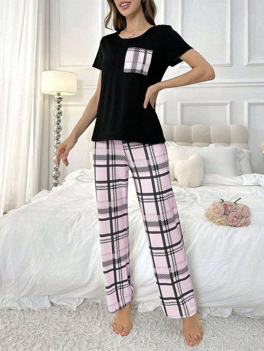 Ensemble de pyjama avec Top à col rond et manches courtes et pantalon long à carreaux avec ceinture à nouer pour femmes