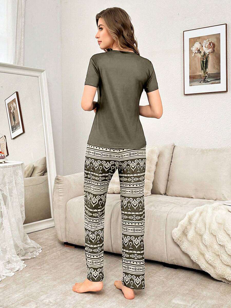 2 pièces Ensemble de pyjama avec haut à manches courtes et pantalon imprimé de poche en couleurs contrastée