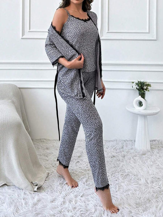 Ensemble pyjama 3 pièces en dentelle imprimée avec bordures en dentelle, composé d'un cardigan, d'un débardeur et d'un pantalon long