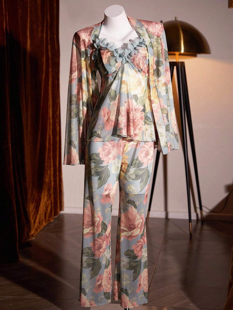 Slumberist Ensemble de vêtements de nuit pour femmes composé d'un débardeur à lacets et d'un peignoir avec imprimé floral