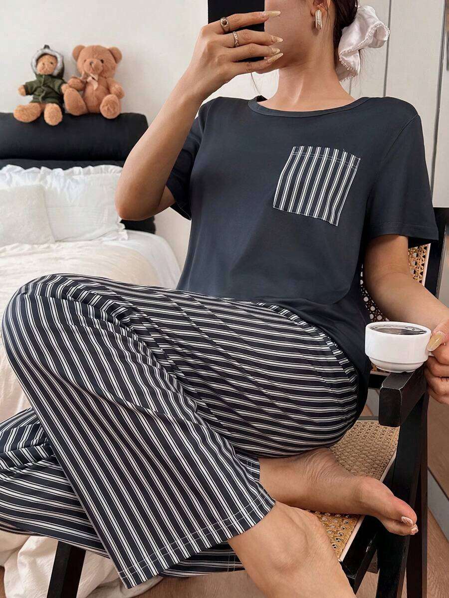 Ensemble de pyjama femme à col ras-du-cou en tricot avec poches, manches courtes, imprimé rayures noir et blanc