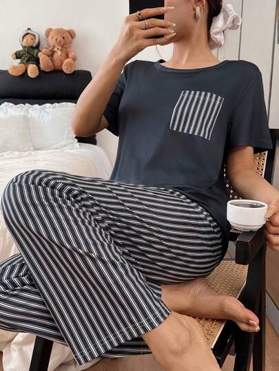 Ensemble de pyjama femme à col ras-du-cou en tricot avec poches, manches courtes, imprimé rayures noir et blanc