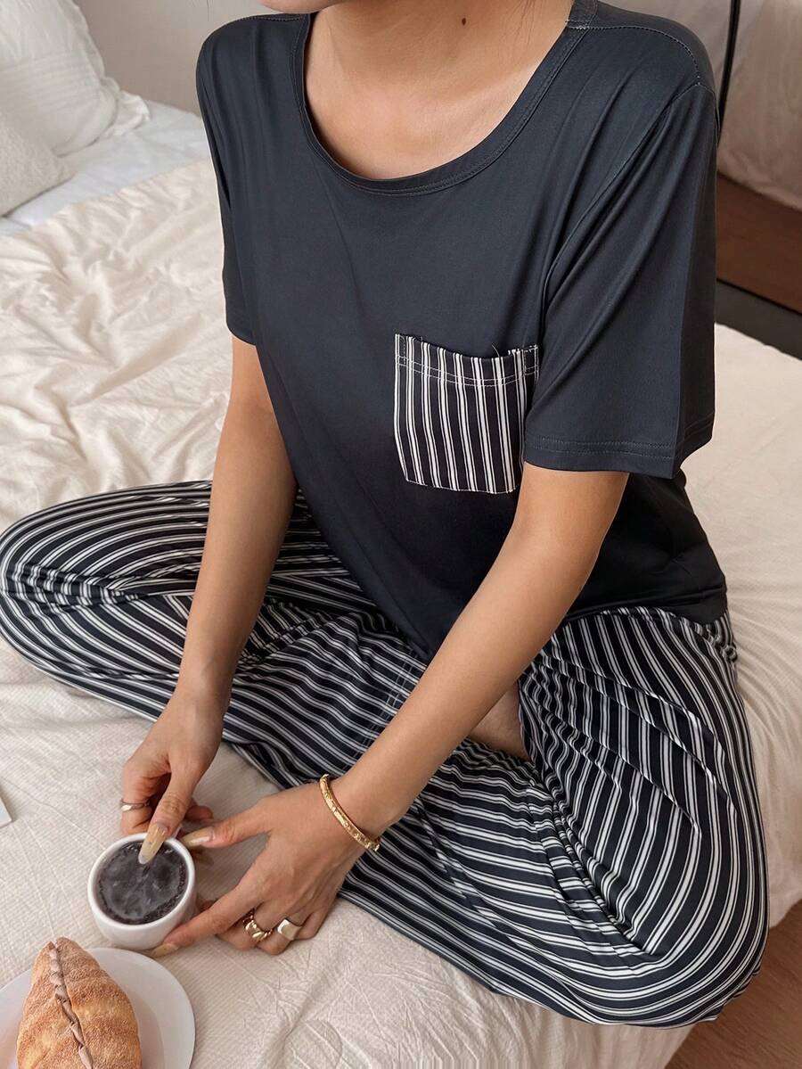Ensemble de pyjama femme à col ras-du-cou en tricot avec poches, manches courtes, imprimé rayures noir et blanc