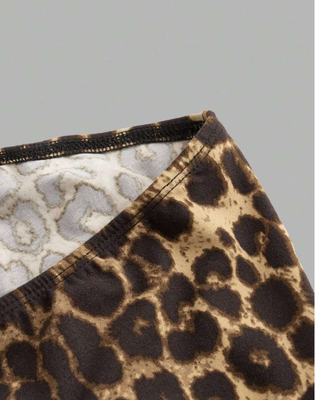 EZwear 4pcs/SetAutumn Winter Essentials BlackWhite Striped & Leopard Print CropTops