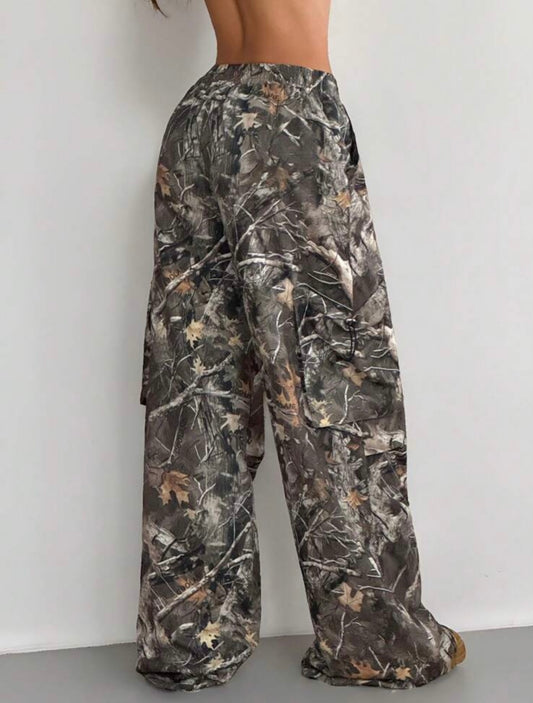 Shein Coolane Women's Spring/ Summer Y2K Cargo Basic Camo
Flare Pants